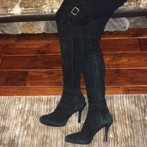 STACCATO Suede over the knee boot